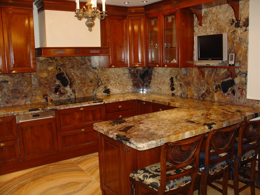 Столешница из мрамора Брече де Вендом