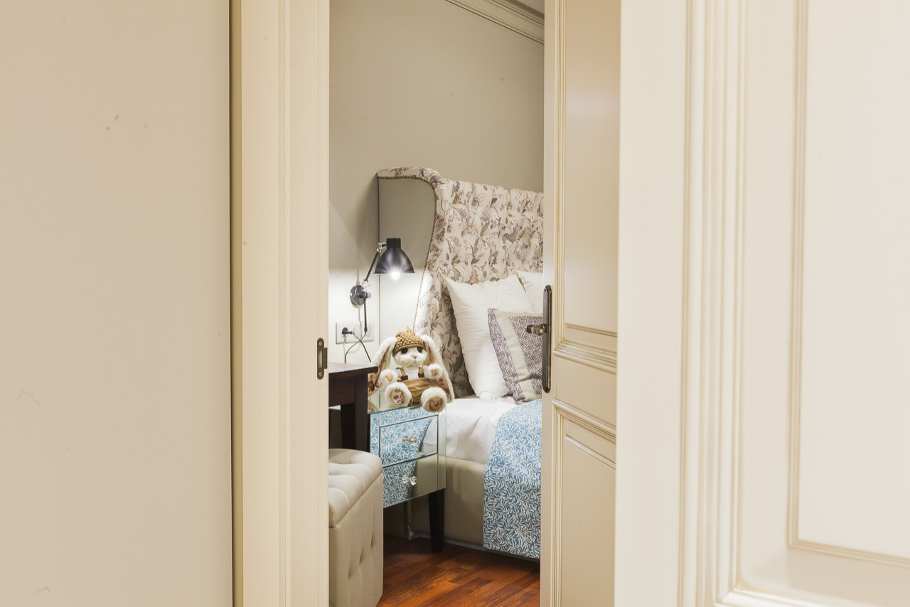 Обложка проекта: English Classical Interior for a Pair