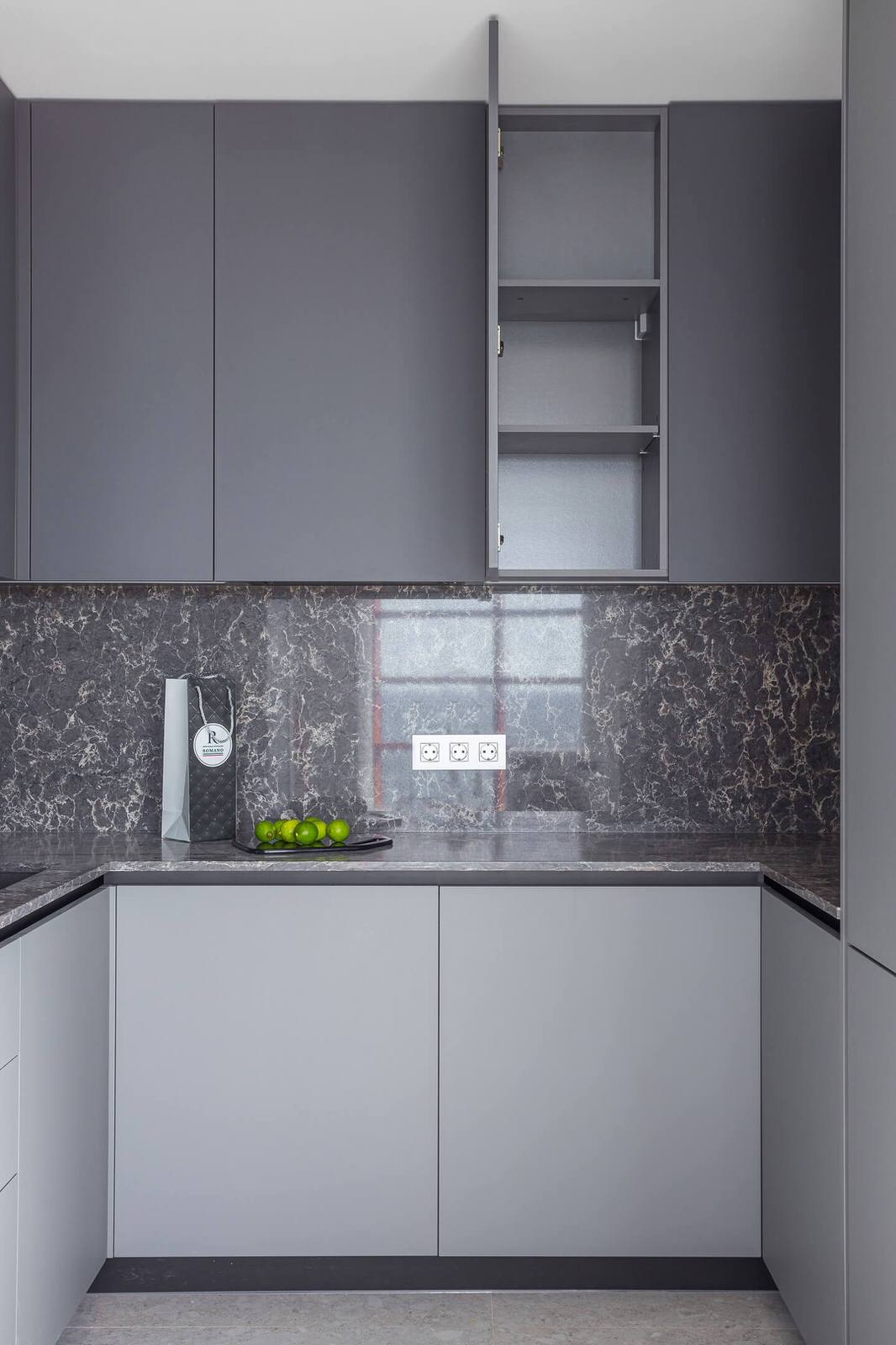 Обложка проекта: MINIMALGR