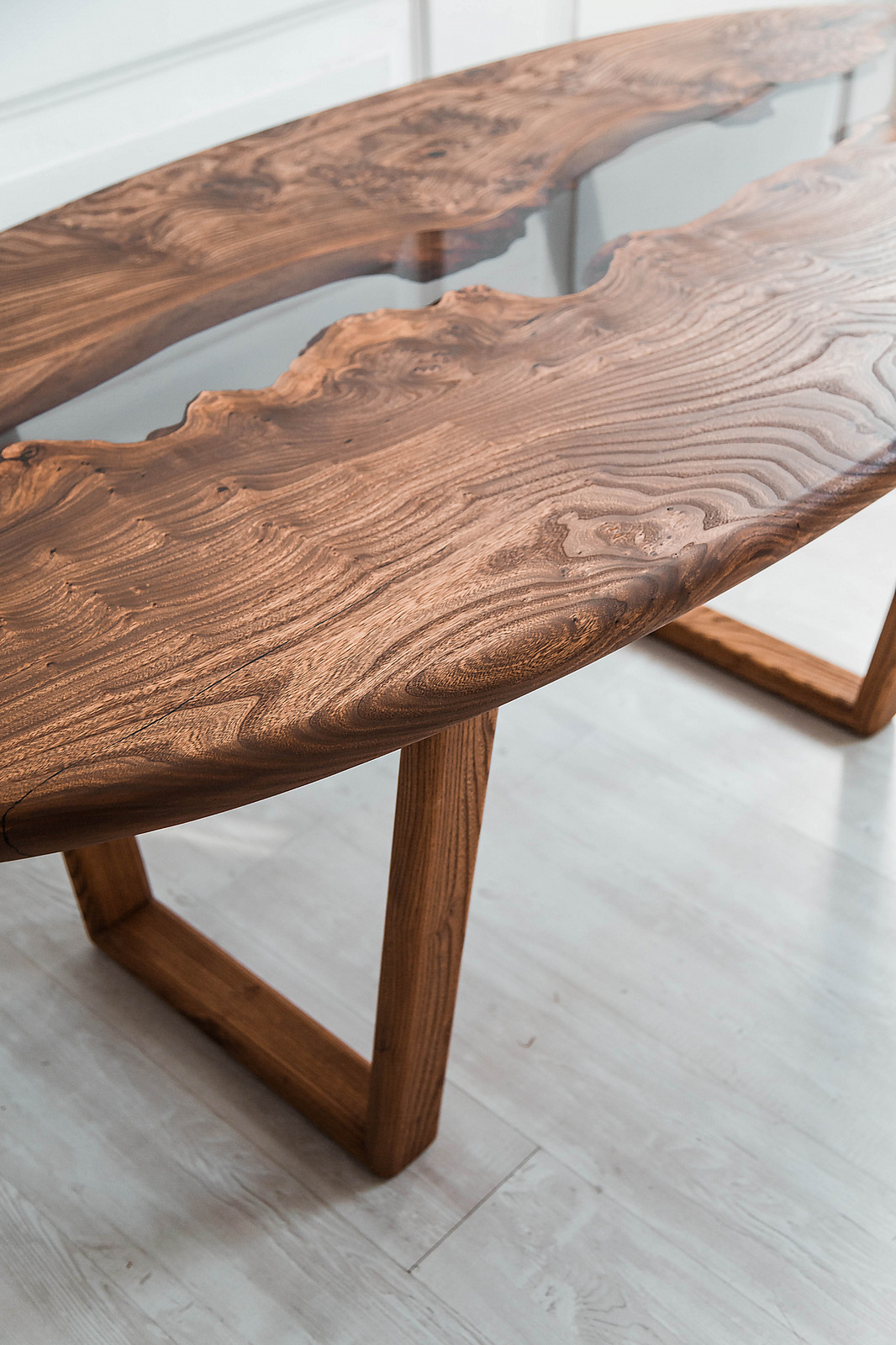 Стол Разживин