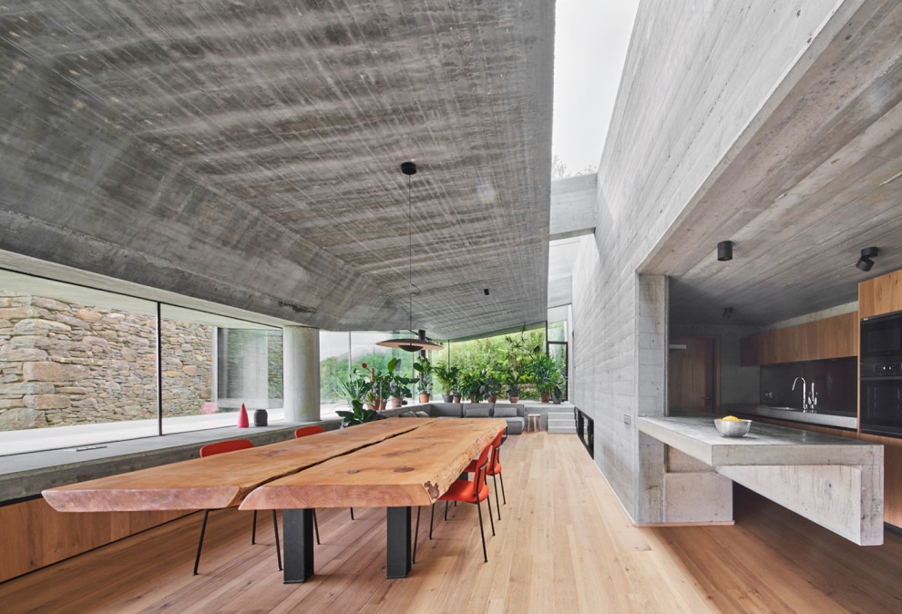 Houzz Испания: Деликатное расширение столетней крепости