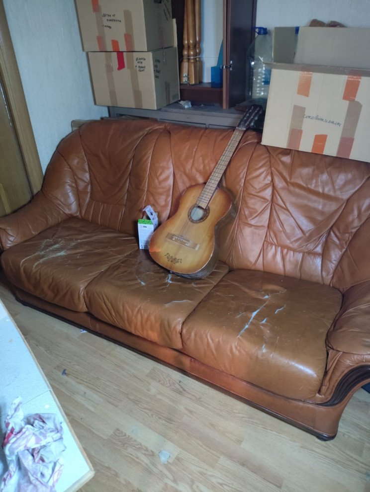 Обложка проекта: Стул Ру ателье мебели перетяжка дивана и кресел велюром, замена наполнителя stul