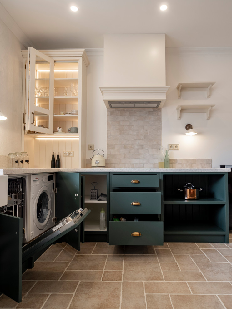 Элегантная кухня в неоклассическом стиле