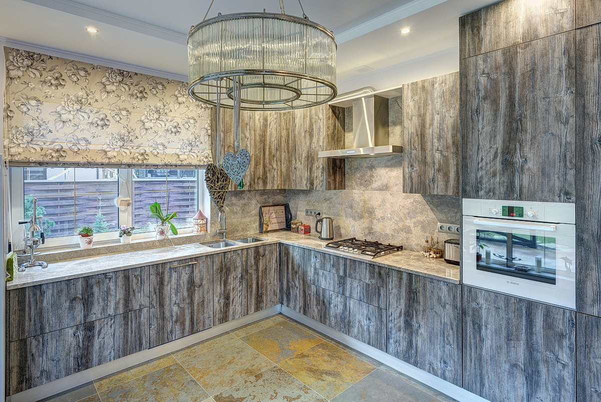 Натуральный камень в интерьере коттеджа