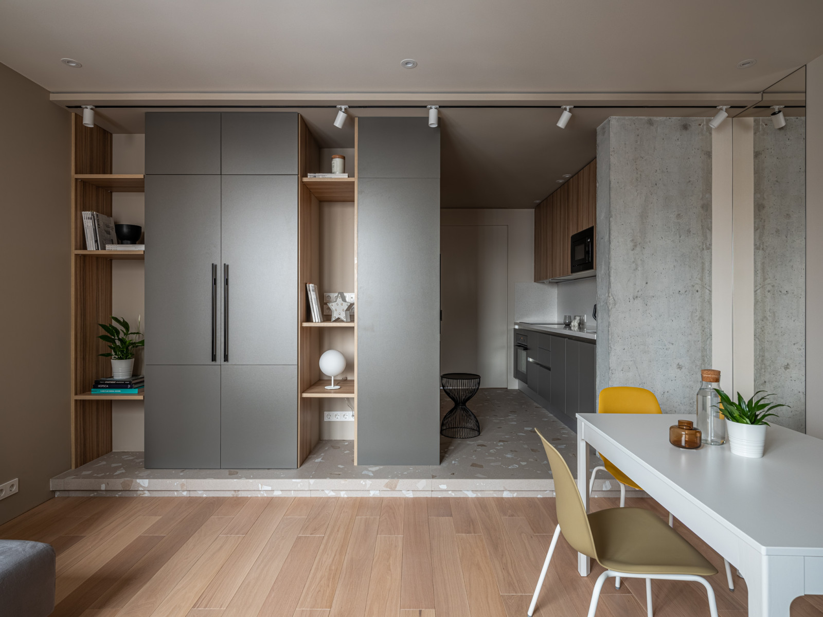 Кухня в холле