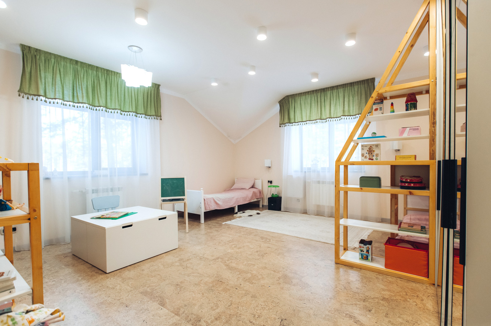 Светлый дом