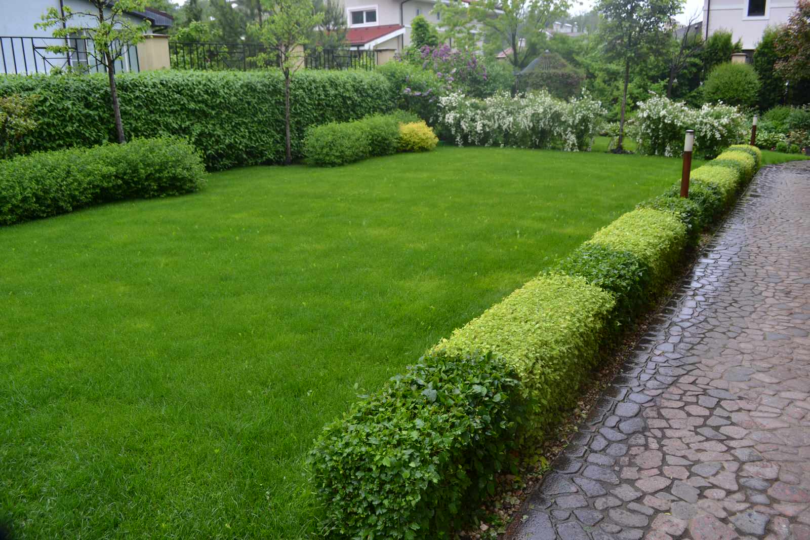 Сад Шехерезады в поселке Старбеево