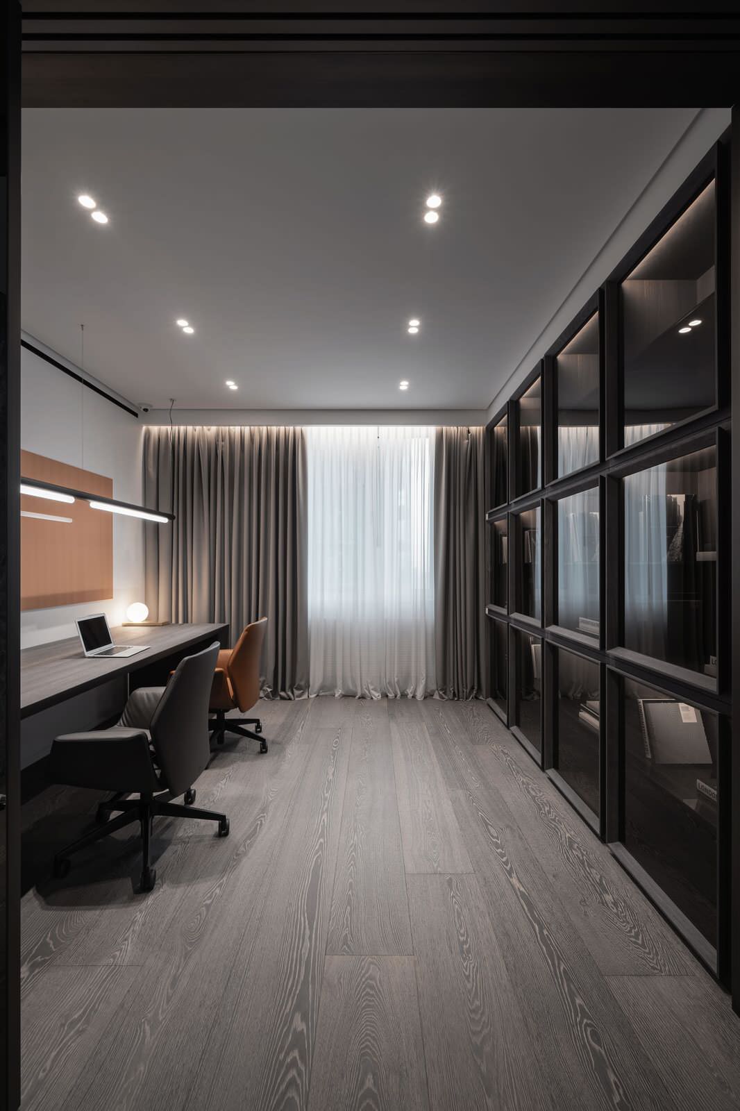 Triumph: eclectic style of stones & metals