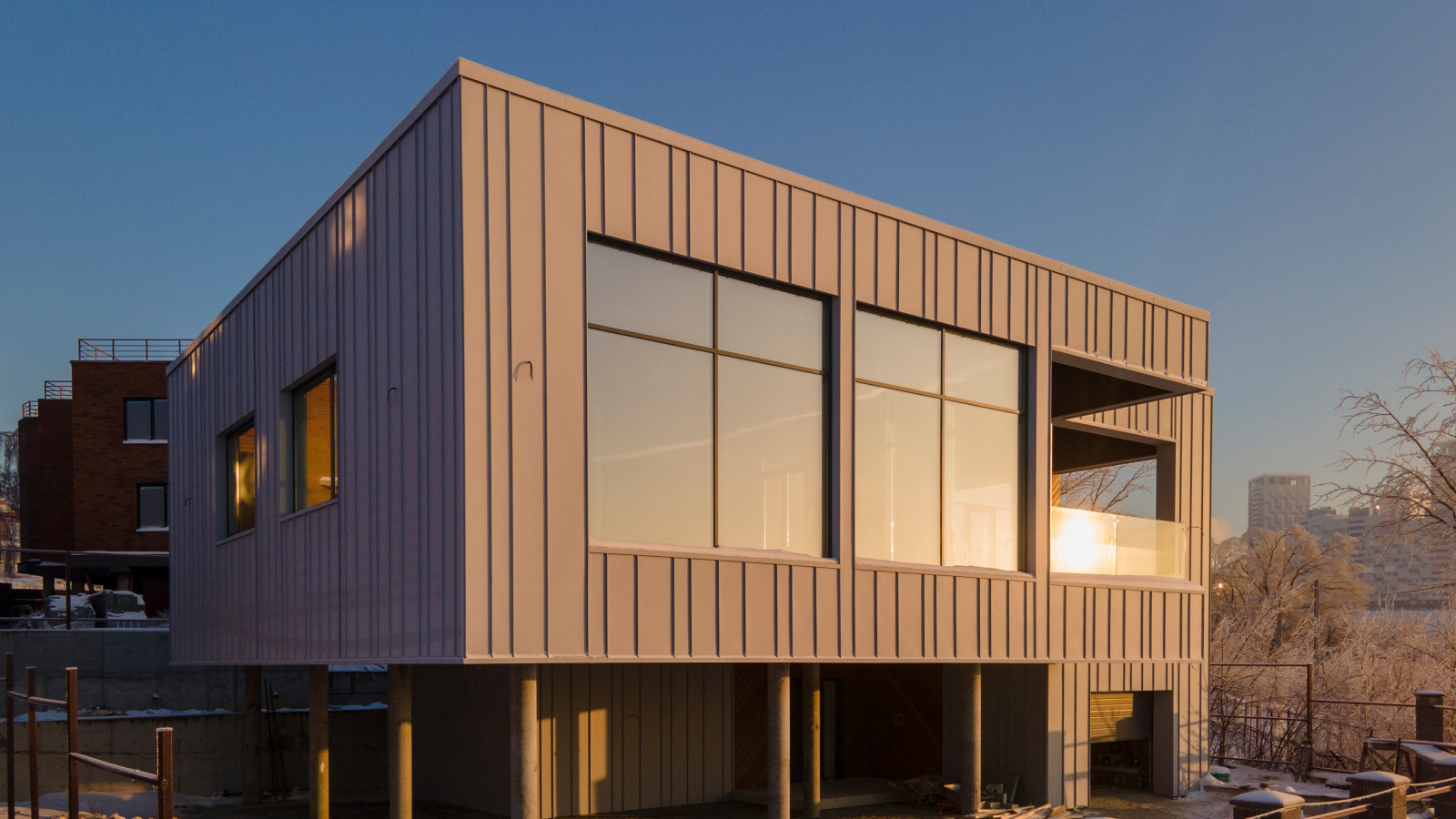 Обложка проекта: Современный дом над Окой,  в г. Нижнем Новгороде