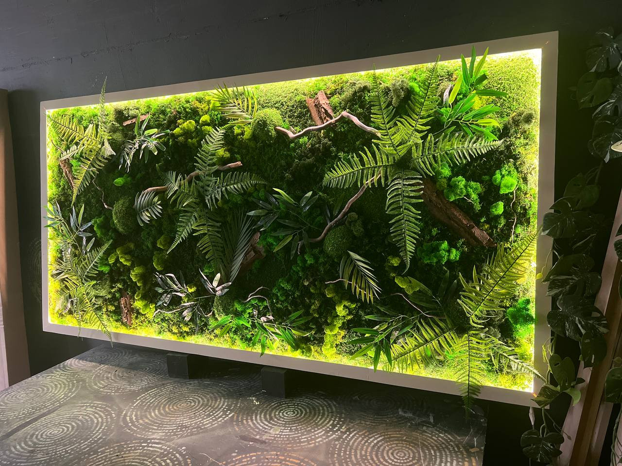 Панно из стабилизированного мха