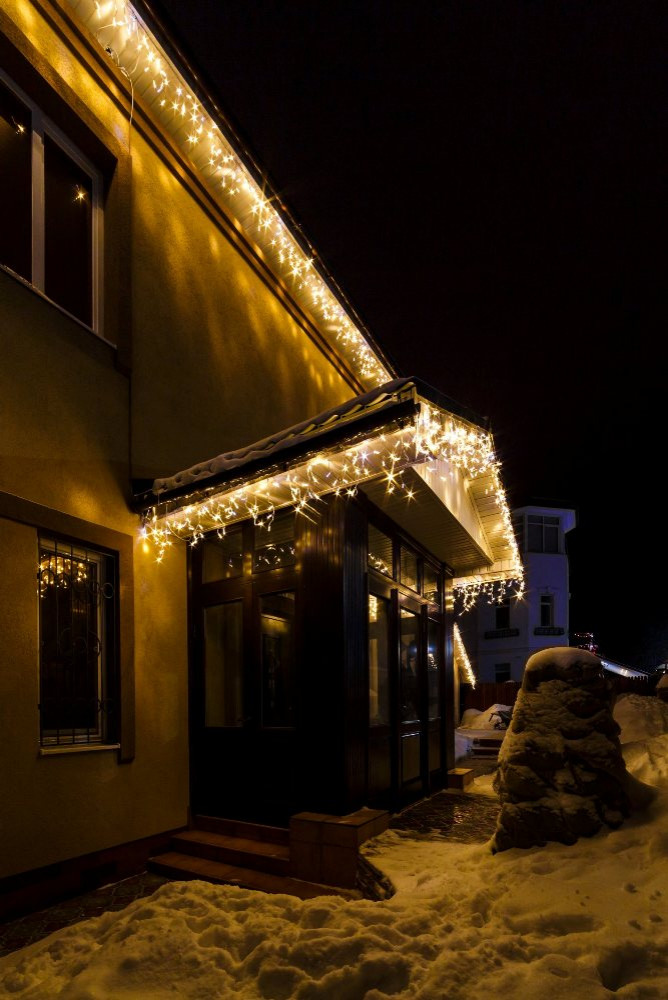 Обложка альбома: двор