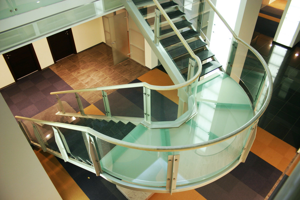 Обложка проекта: Лестница Стекло