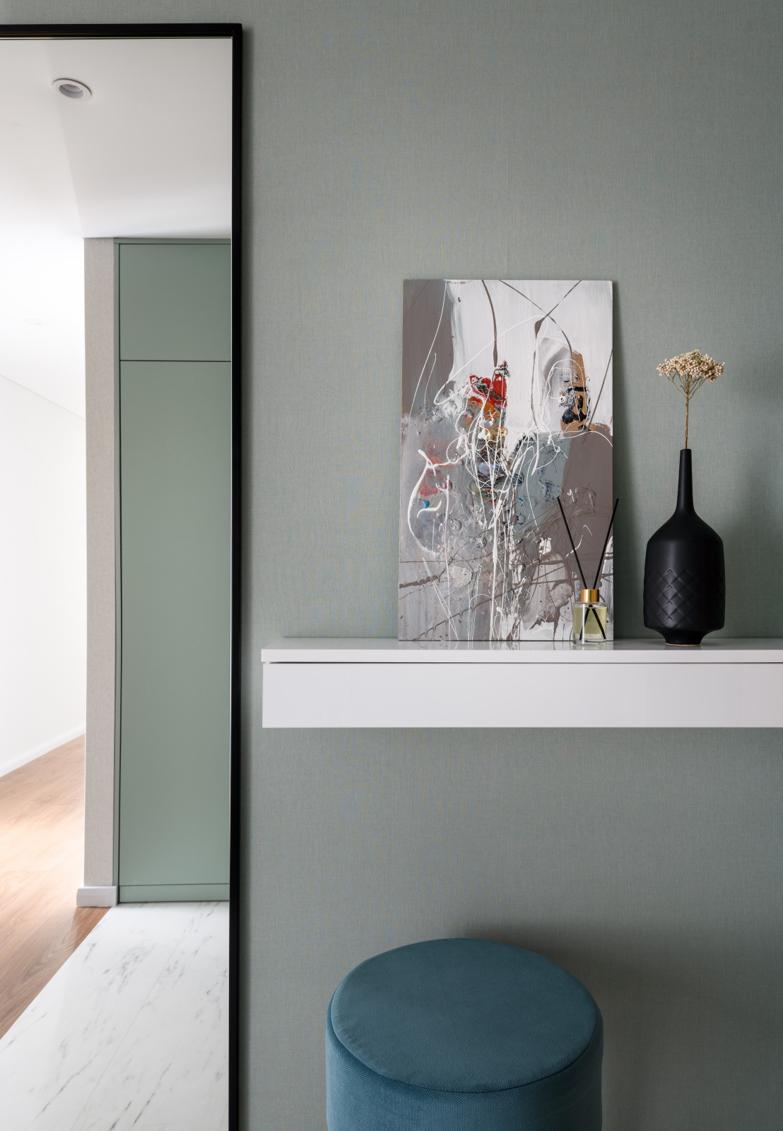 Светлая квартира для семьи с двумя детьми