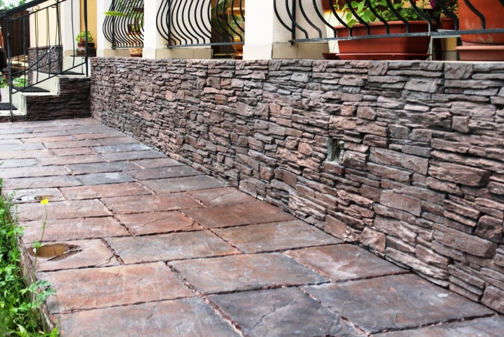 Искусственный камень для экстерьеров и интерьеров