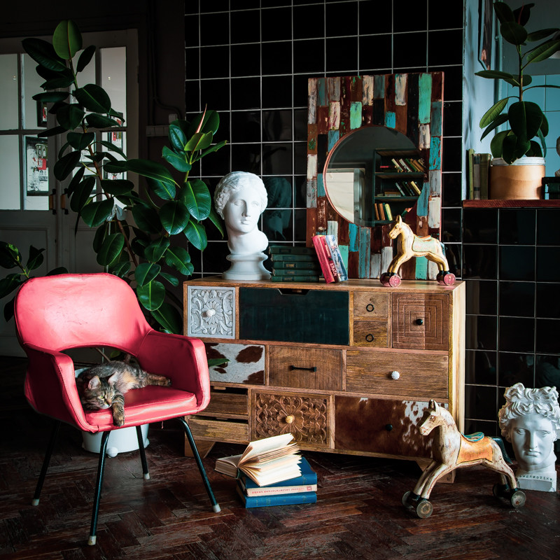 Комоды и тумбы 60th