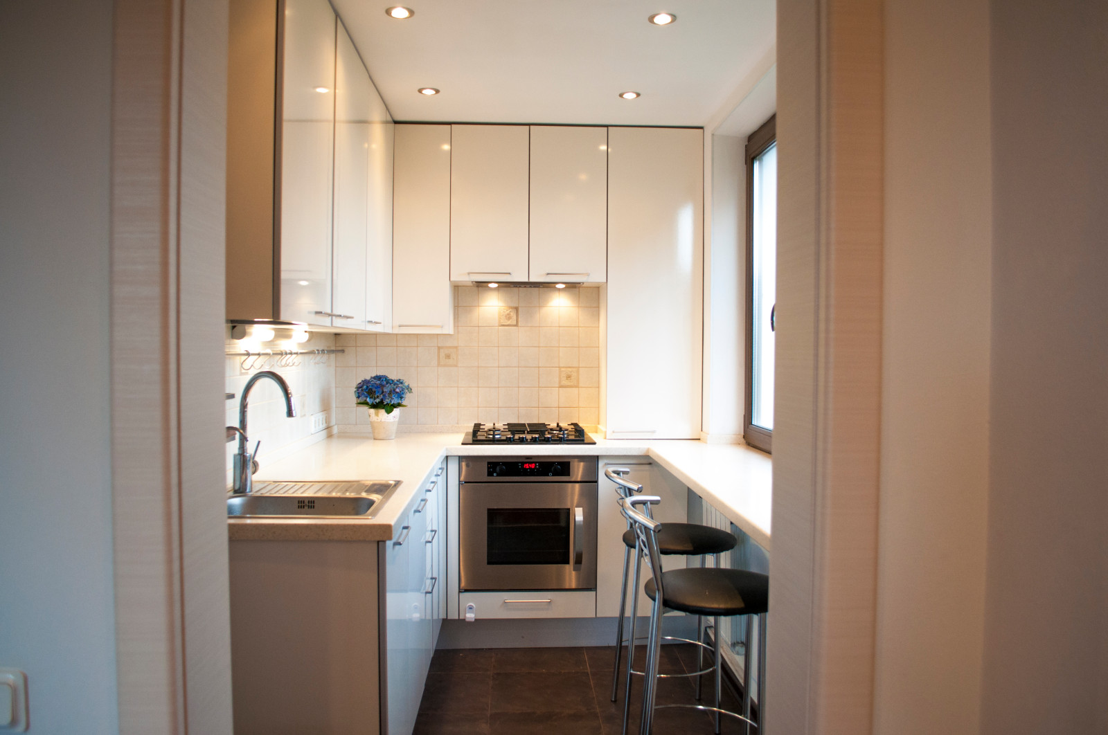 Квартира с маленькой кухней