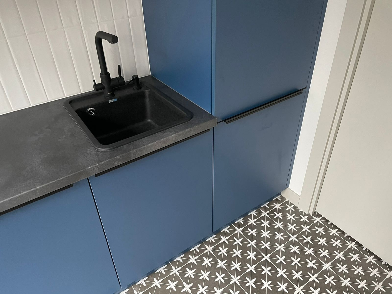 Кухня на Свердловской набережной