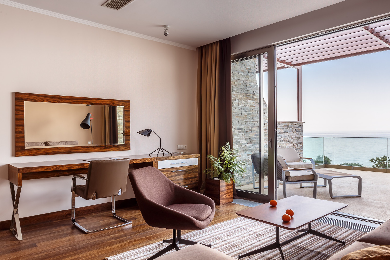 фотографии