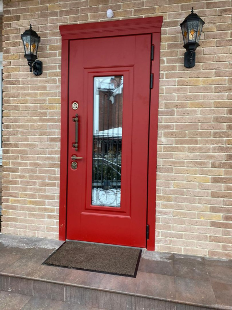 Входные маталлические двери