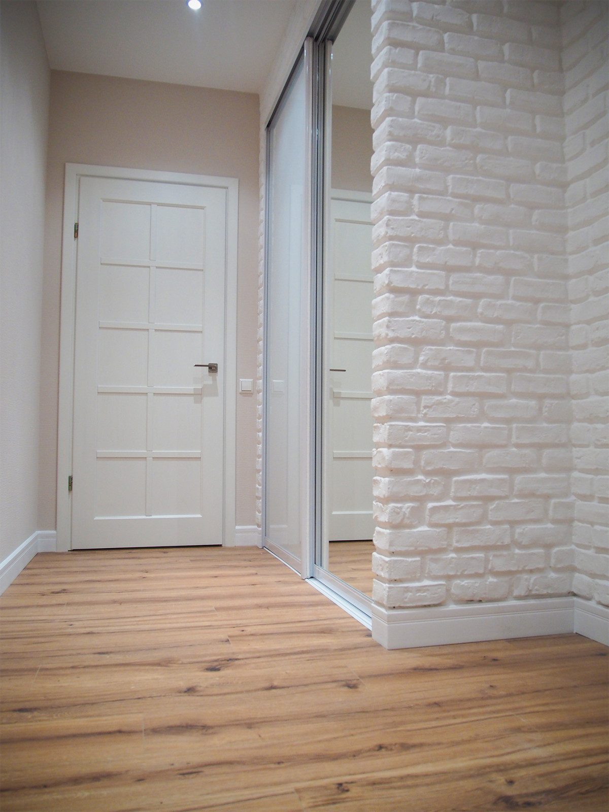 Простые решения. Скандинавский стиль, эконом-сегмент.