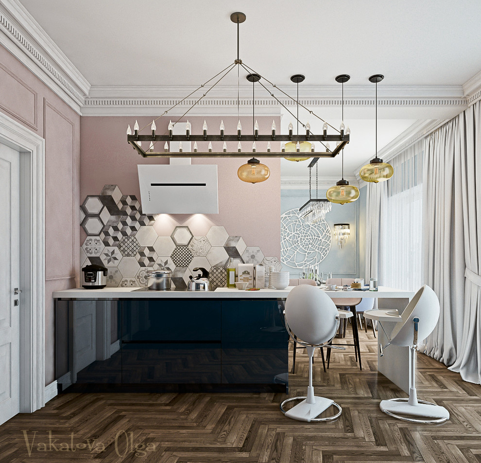 Интерьер   дома с панорамными окнами.