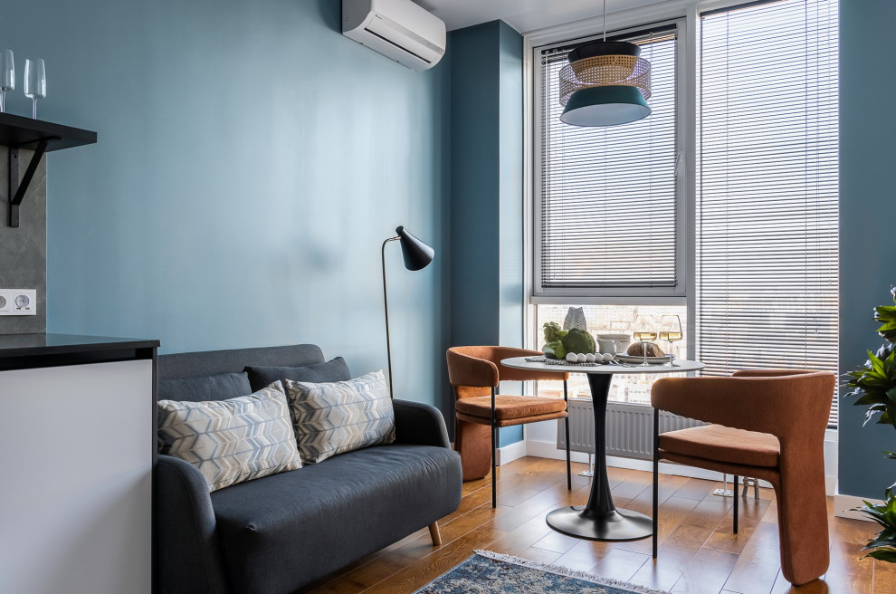 Яркий универсальный интерьер квартиры для сдачи в аренду