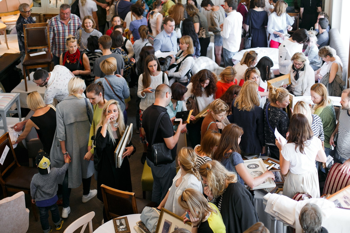 Распродажа в "Павильоне"