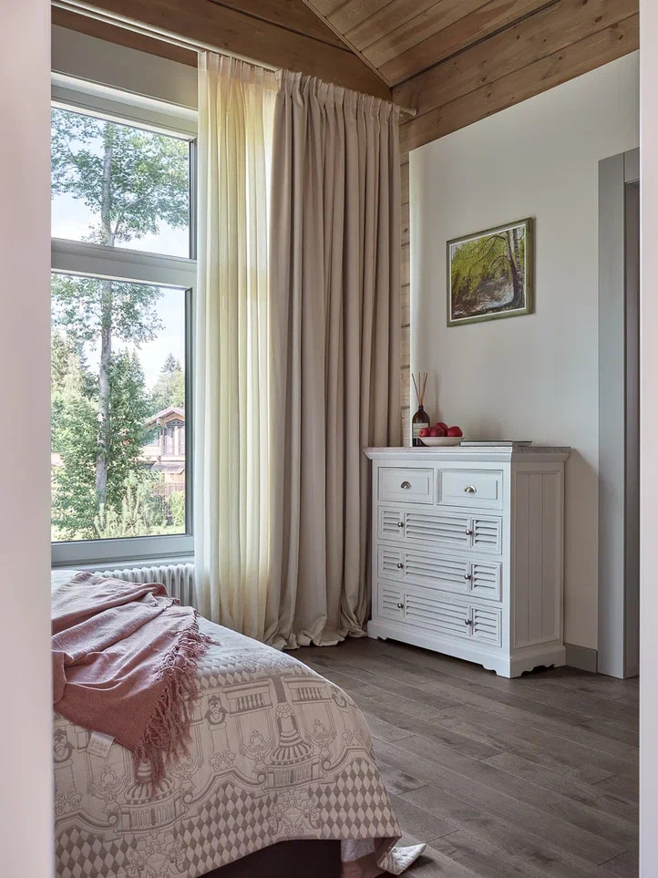 Дом из клееного бруса в стиле шале