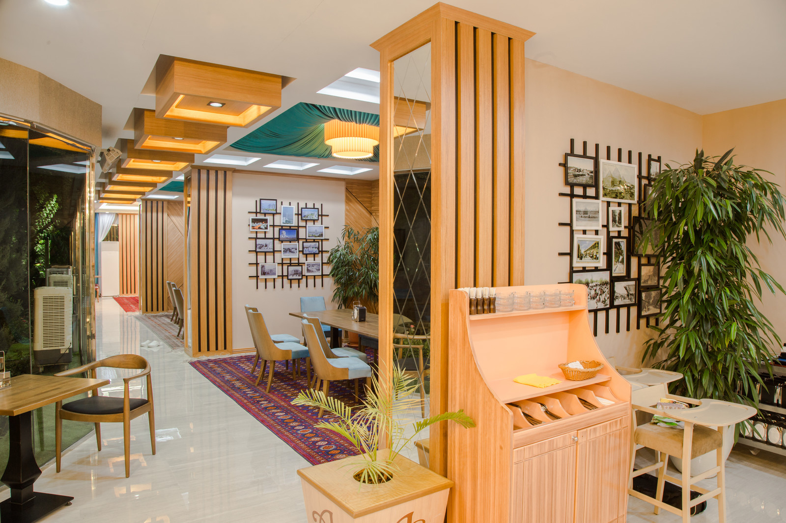 Restaurant - Retail Design