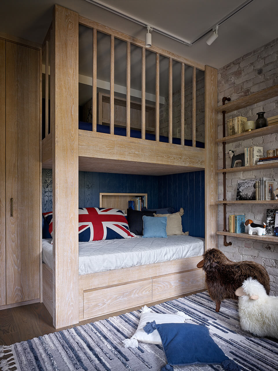 Квартира дизайнеров FullHouseDesign 90 м2