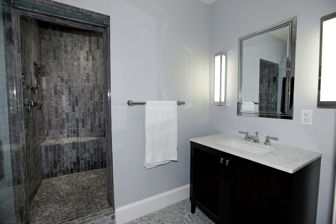 Натуральный камень в интерьерах известных личностей