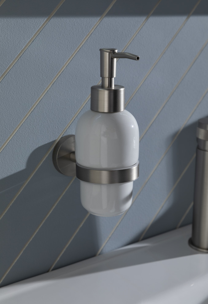 Ванная в бело-голубых тонах