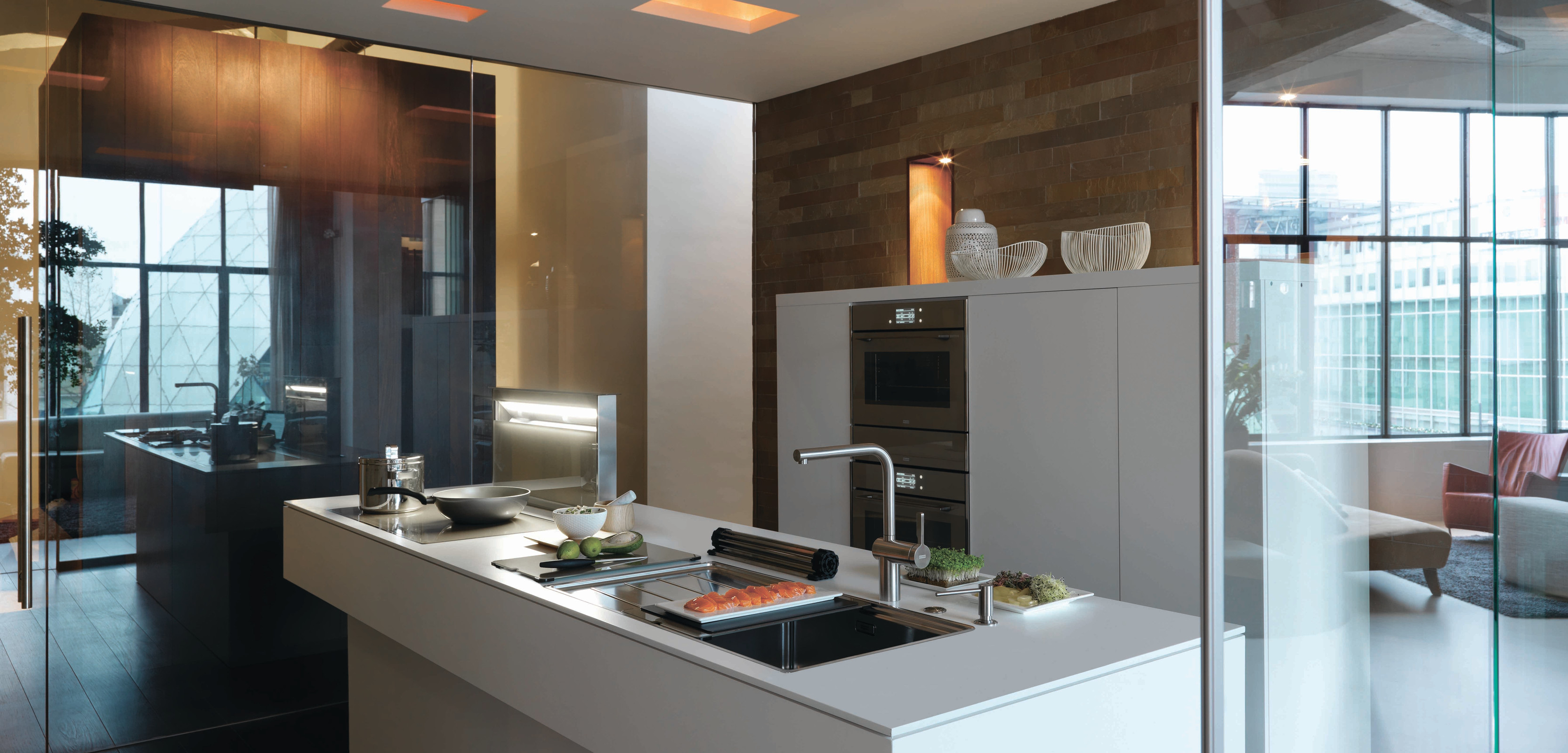 Обложка проекта: Frames by Franke