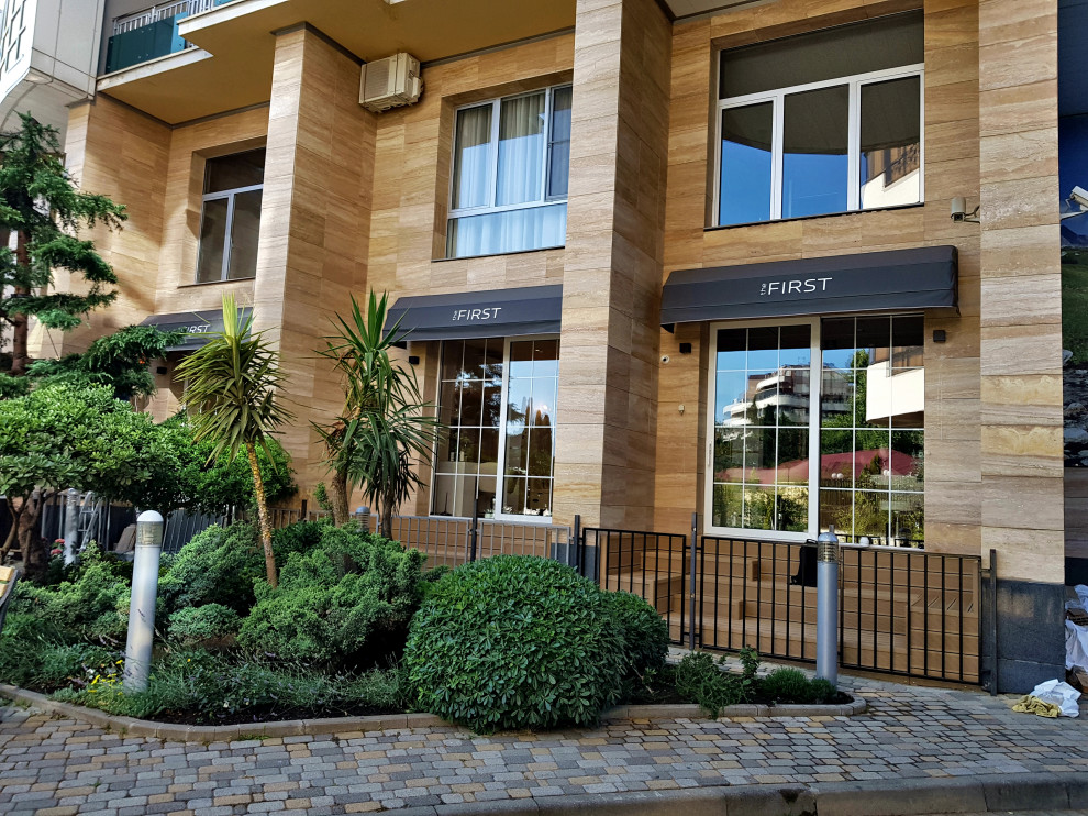 Обложка проекта: Оформление фасада салона красоты маркизами