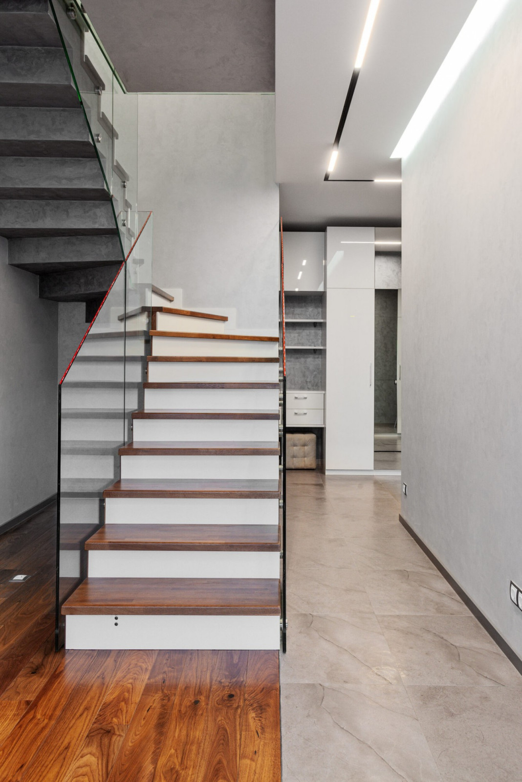 Ремонт холла