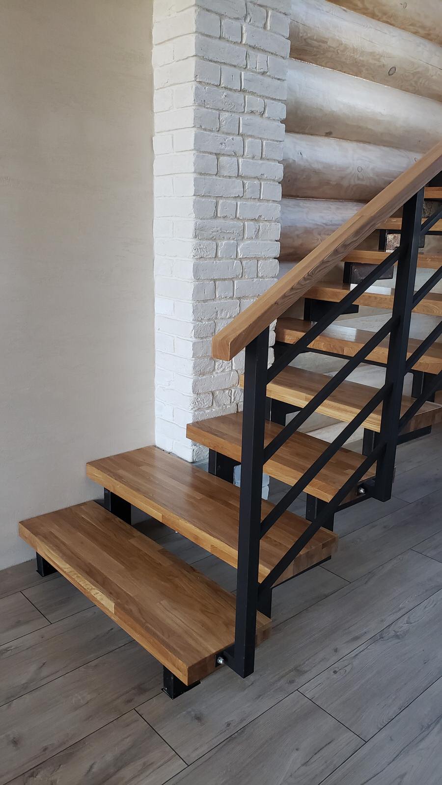 Обложка проекта: Лестница для стиля лофт