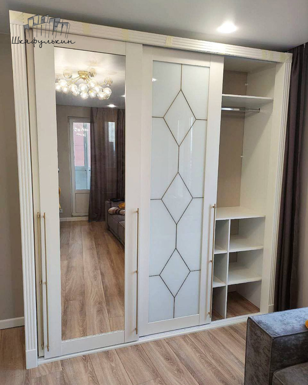 ШКАФ - КУПЕ С ЗЕРКАЛОМ