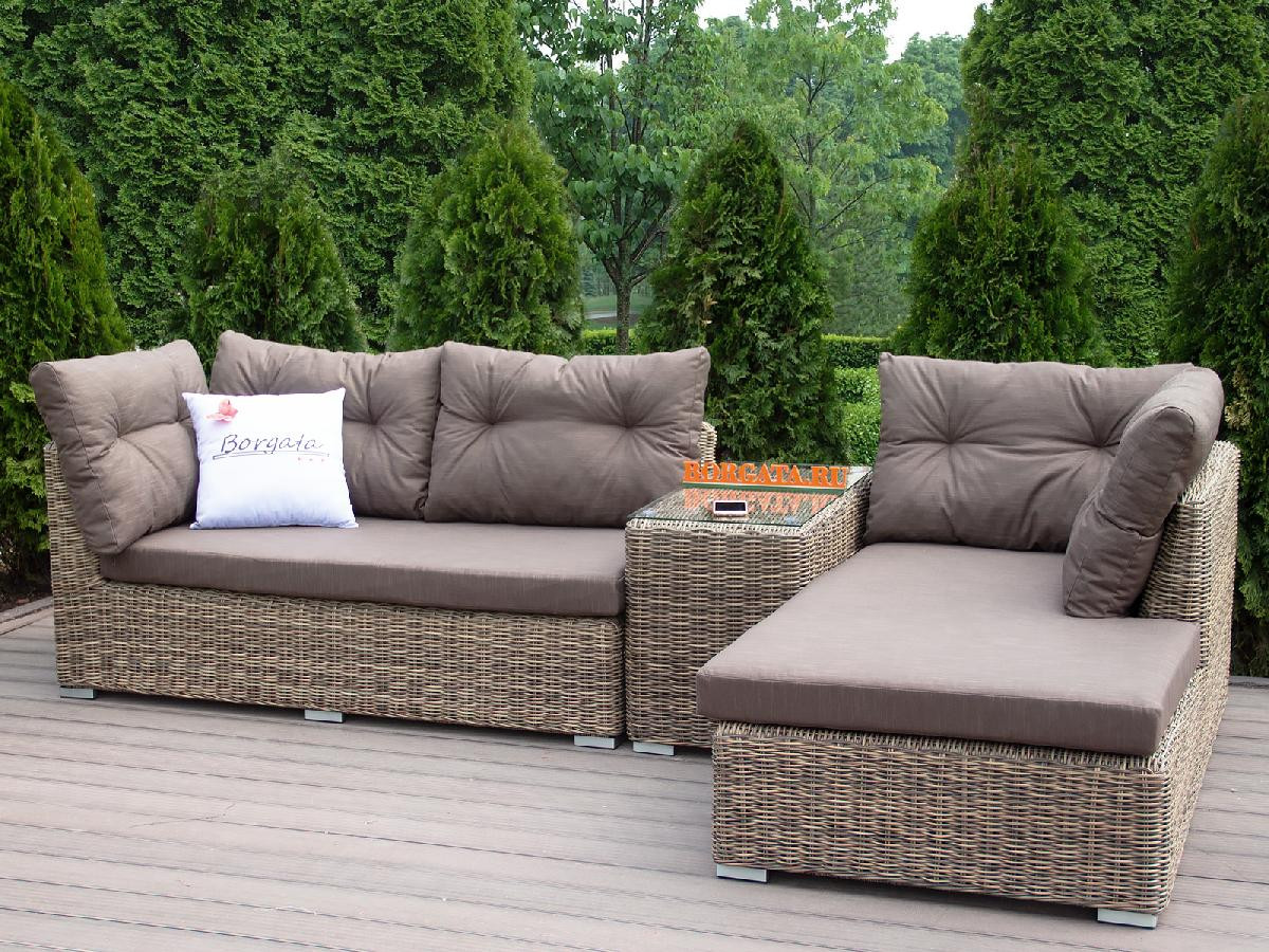 Угловые диваны из искусственного ротанга от Borgata