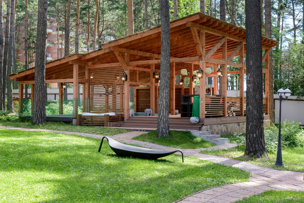 Обложка проекта: Полукрытый бассейн в сосновом бору