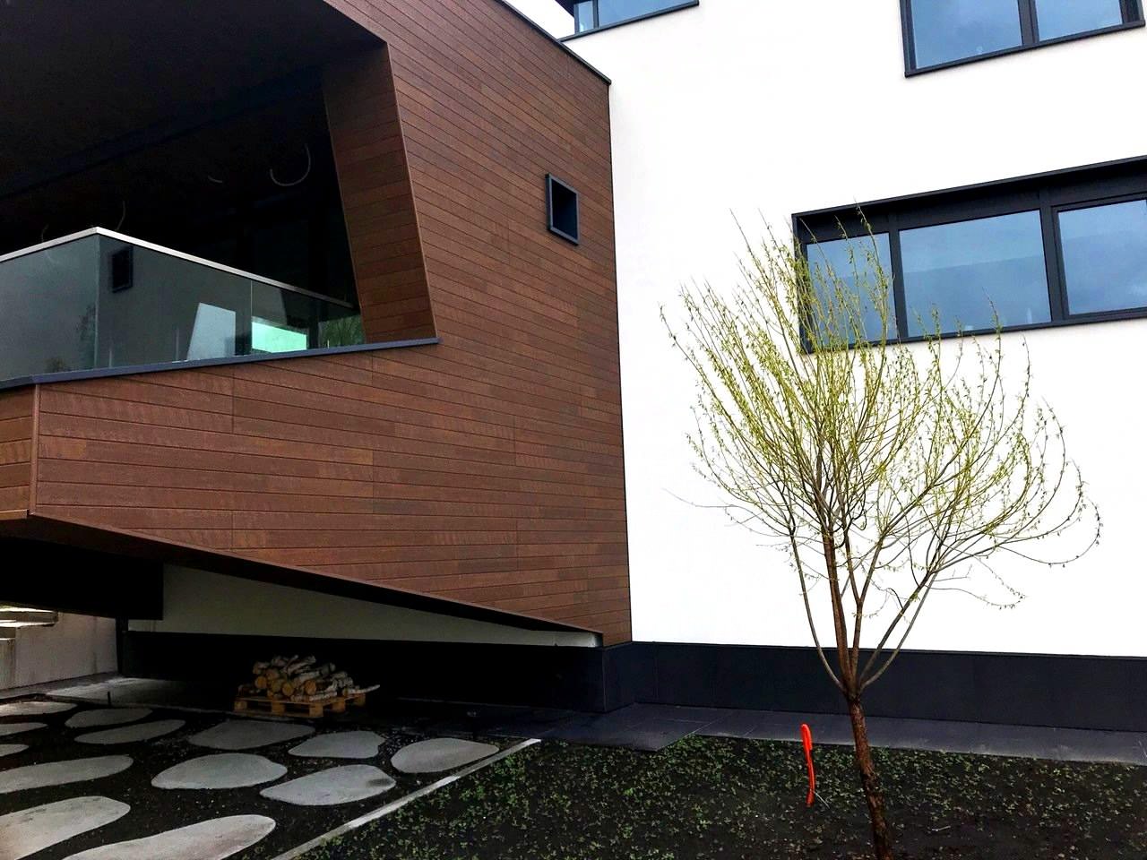 Фоновое изображение профиля House Concept