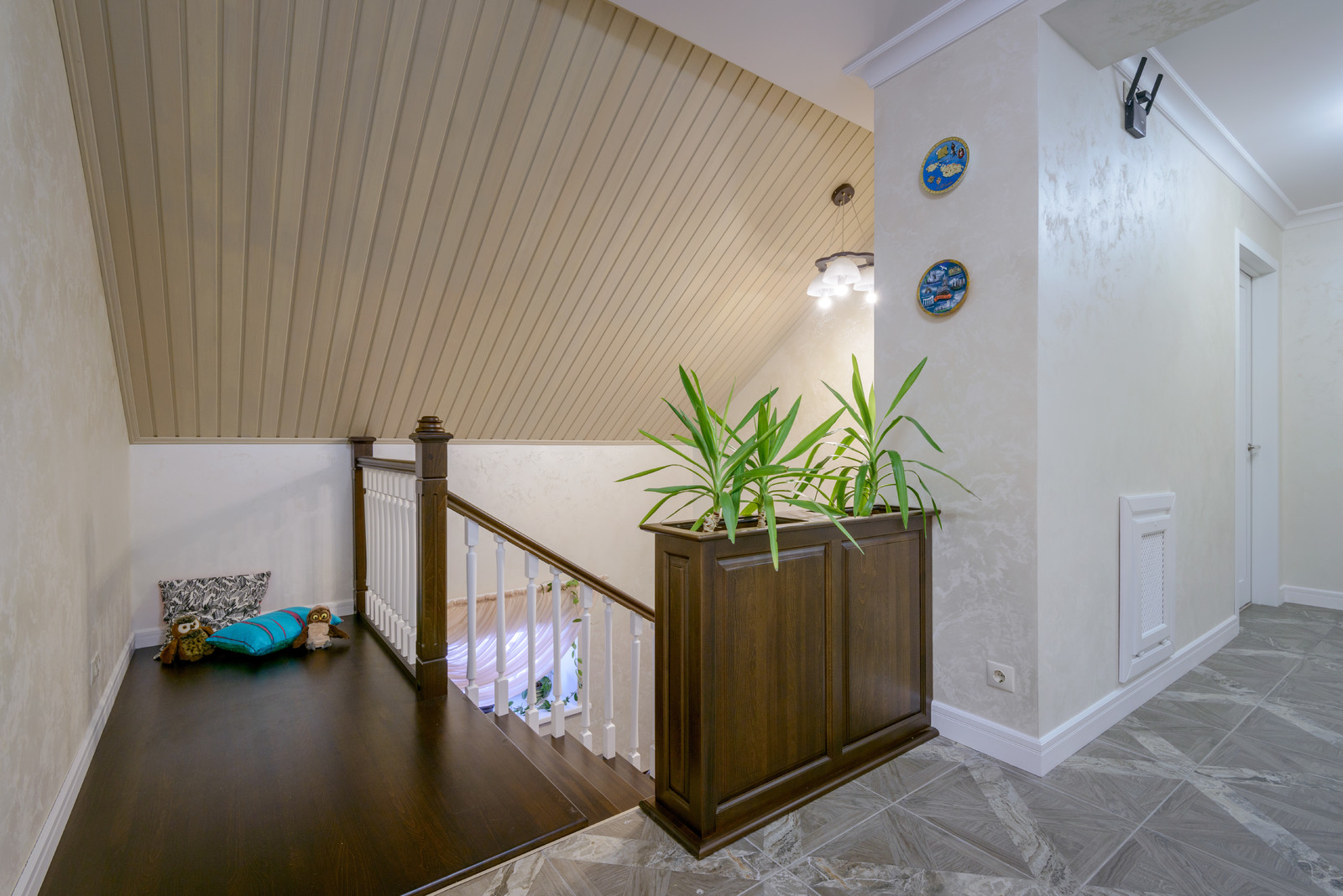 Обложка проекта: Реализованный проект дизайнера Юлии Оленич ( песочное покрытие Clubbin )