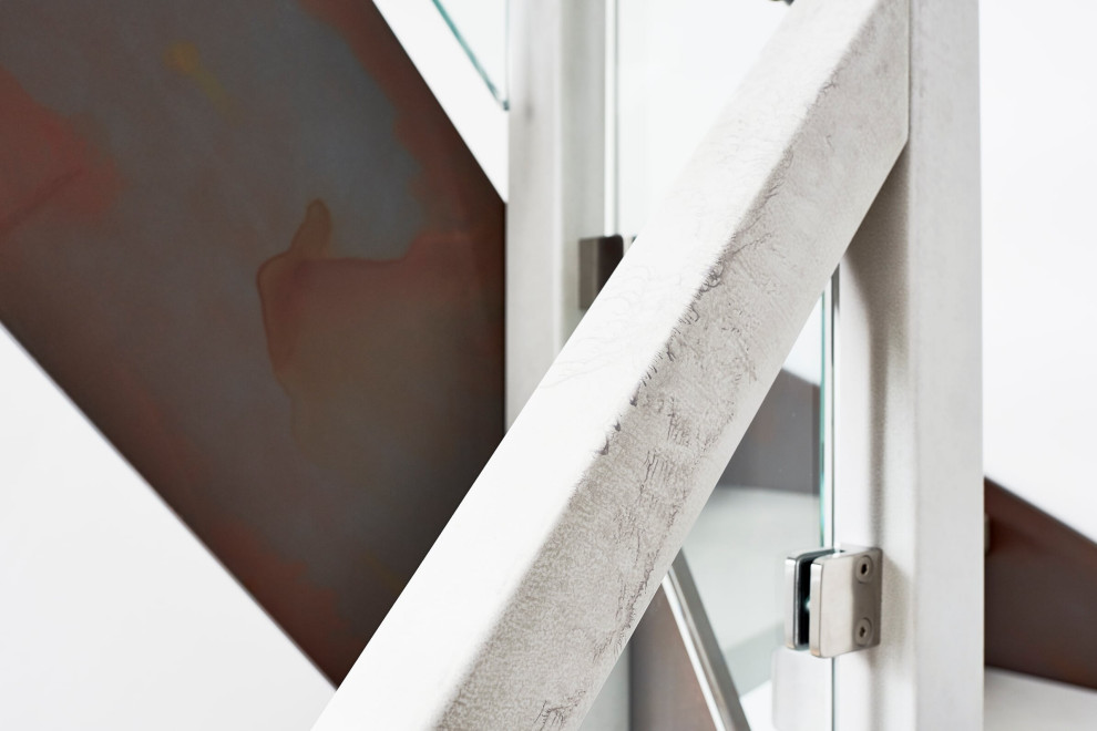 Бетон, Ржавчина и Стекло. Лестница из HPL