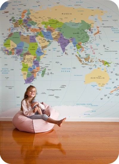 Карты в интерьере