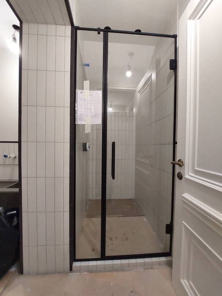 Душевая кабина/ванная комната