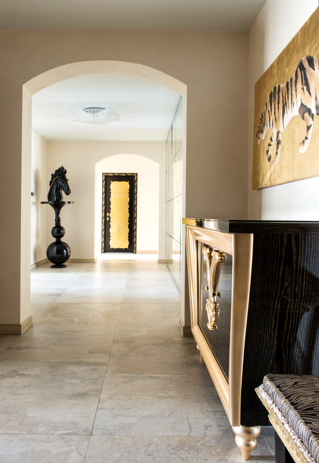 "Ход конём" - квартира в стиле ар-деко 150 м2, г. Люберцы