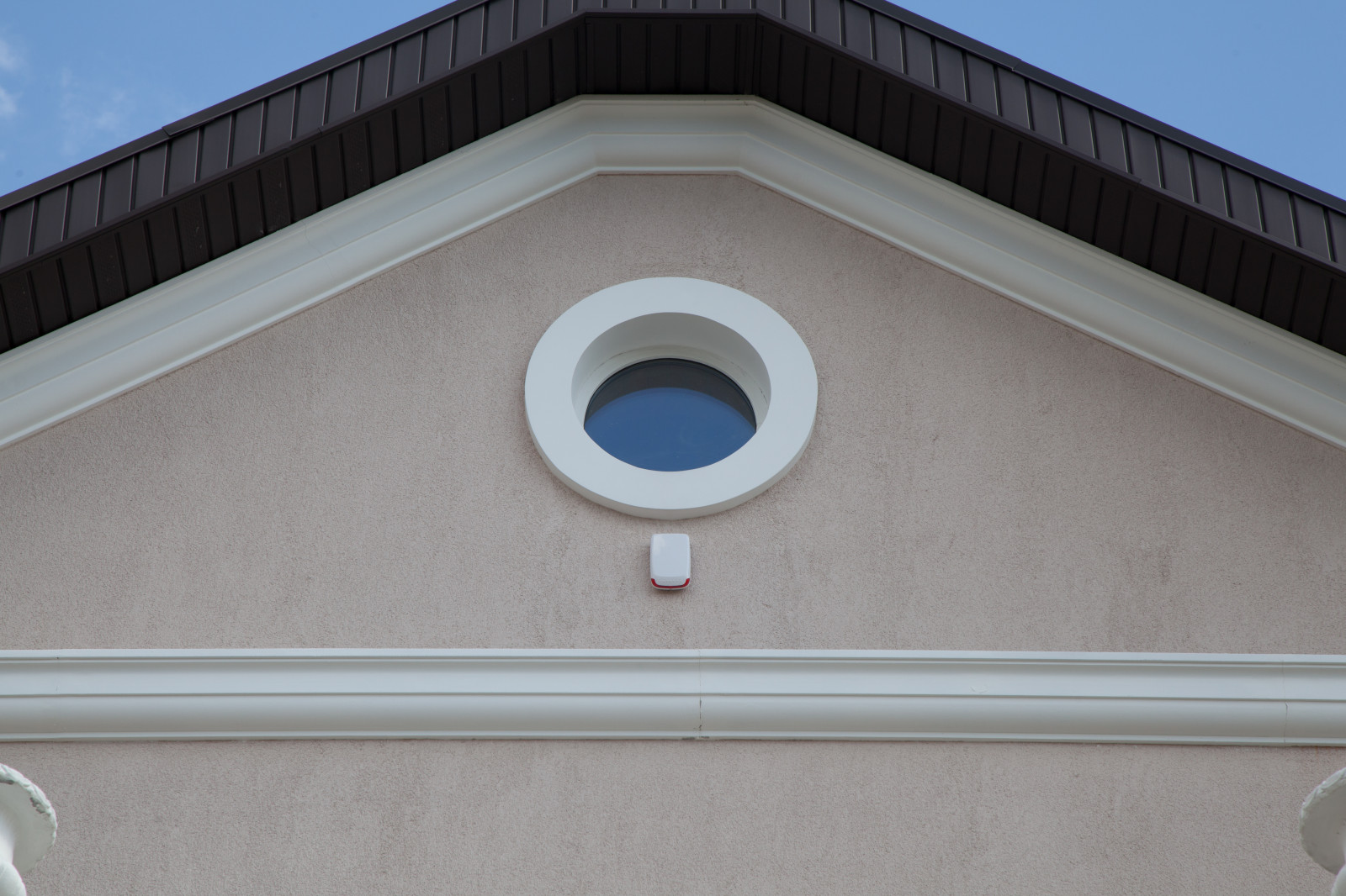 Уличное видеонаблюдение и IP домофон