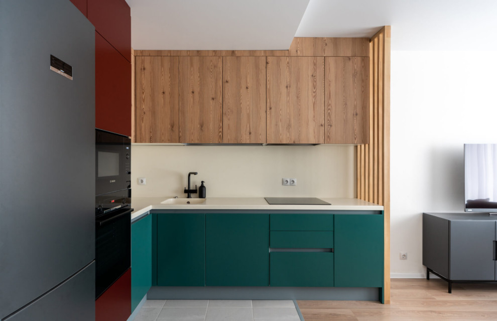 Трехцветный кухонный гарнитур от дизайнера