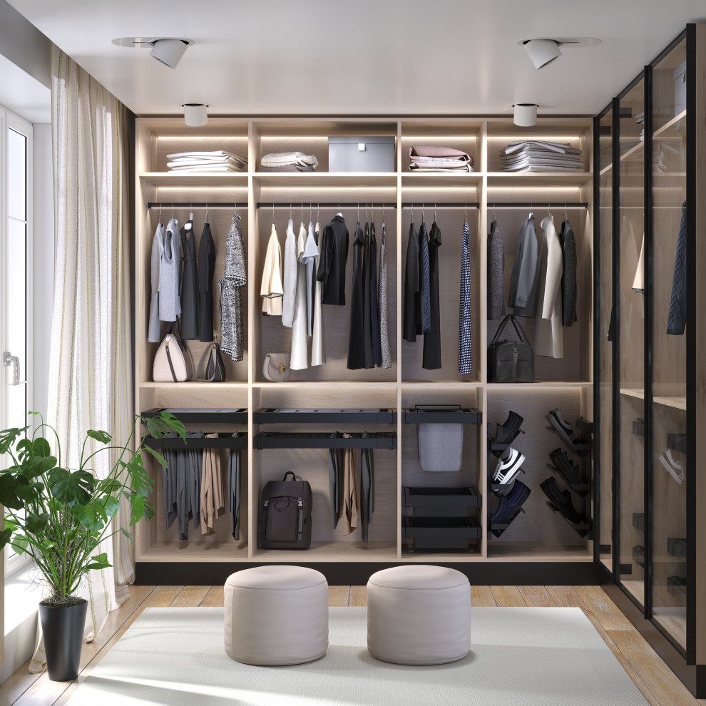 Современная гардеробная с фасадами на основе алюминиевого профиля