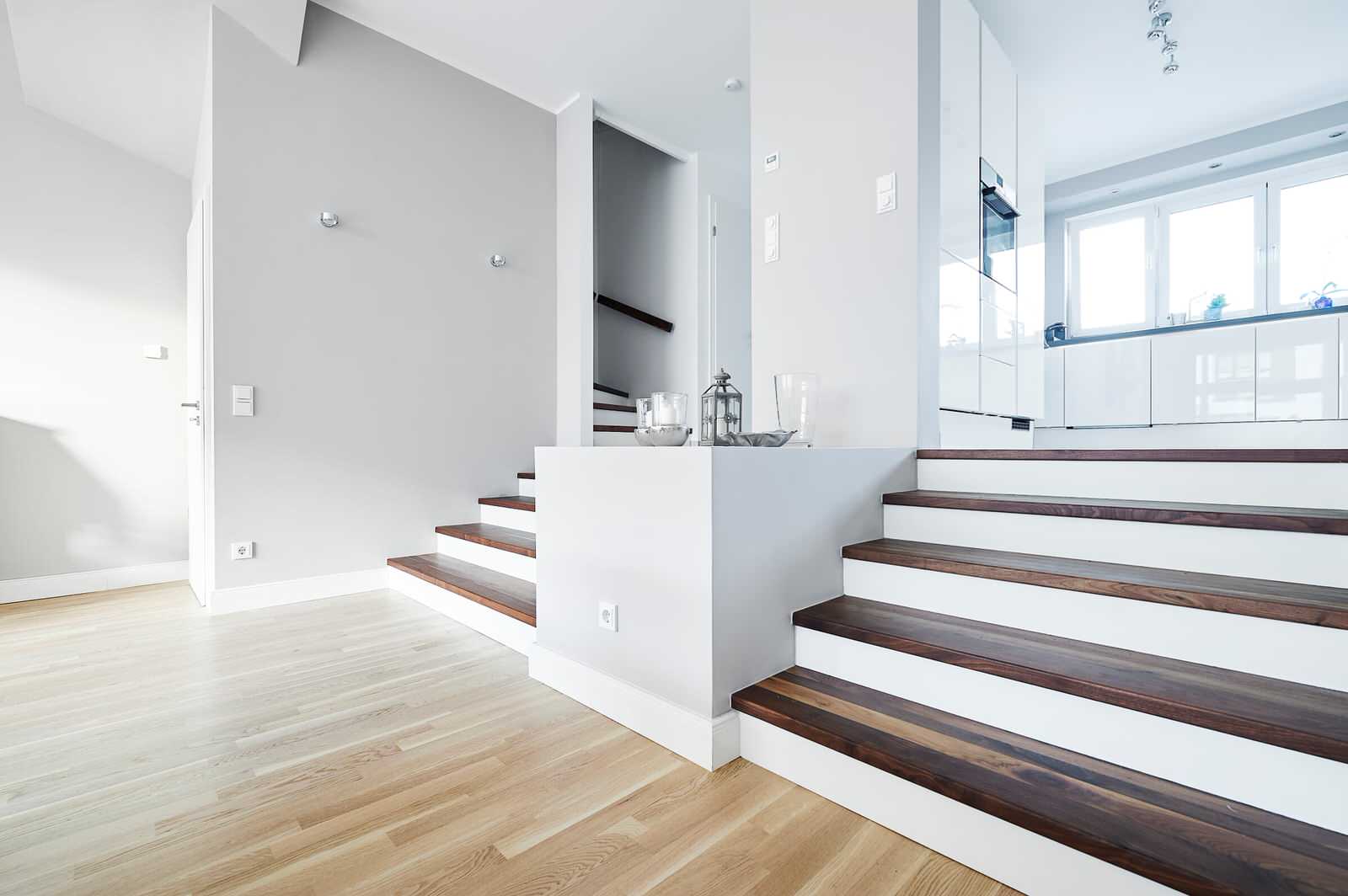 Консольная лестница из дуба