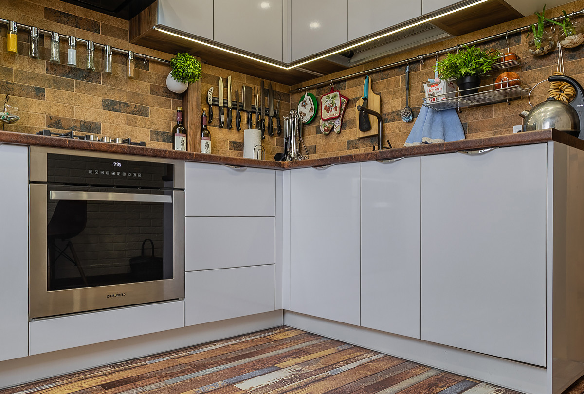 Кухня в современном стиле с элементами лофта